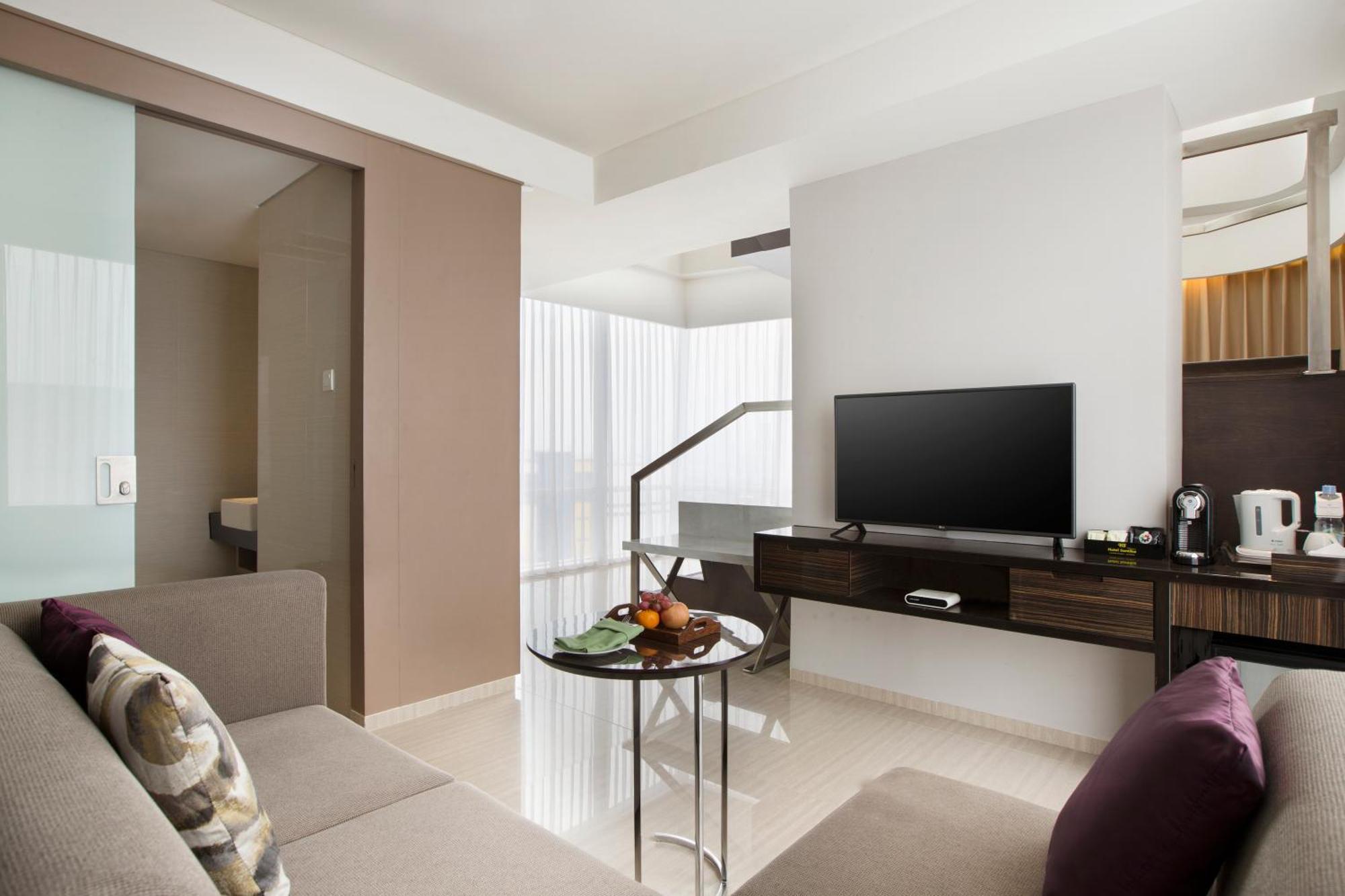 Hotel Santika Premiere Hayam Wuruk Jakarta Kültér fotó